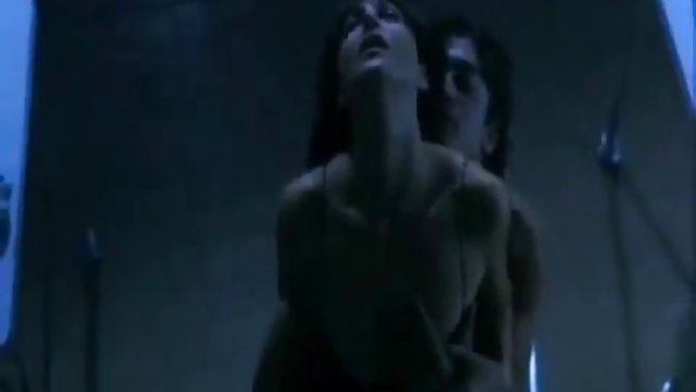 Horny teen получил свою киску, уничтоженную BBC после тренировки в тренажерном зале